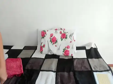 DulceXmile online show from October 16, 7:04 pm