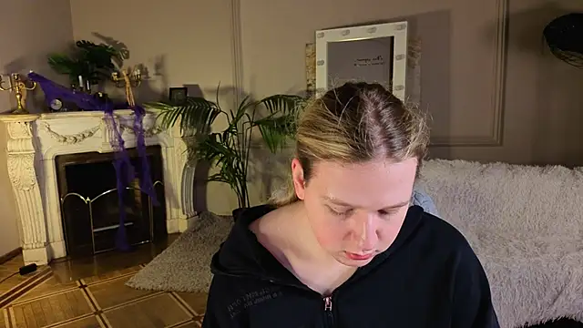 Jes Solar online show from October 28, 8:55 pm