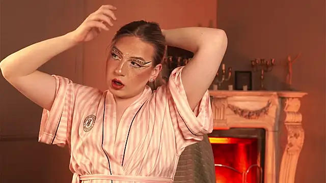 Jes Solar online show from April 21, 9:39 pm