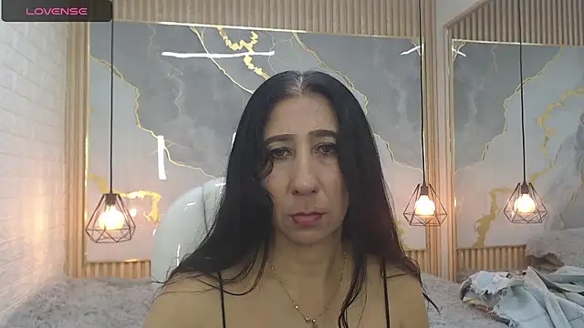 Snapshot of nei_girl chatting on September 10, 10:48 am nei girl online show from September 10, 10:48 am