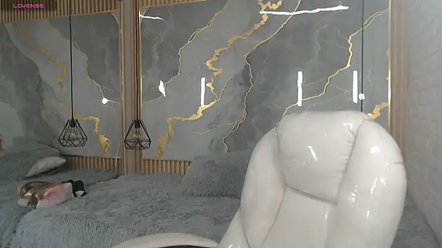 Snapshot of nei_girl chatting on November 26, 1:17 am nei girl online show from November 26, 1:17 am