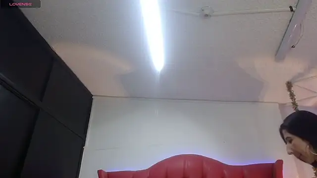 nei girl online show from April 21, 11:49 am