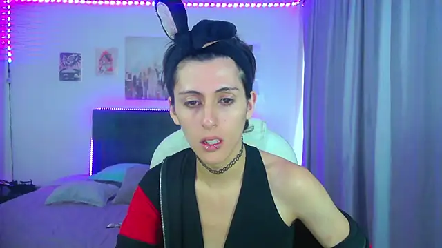 Snapshot of goth_minerva chatting on May 11, 1:39 pm goth minerva online show from May 11, 1:39 pm