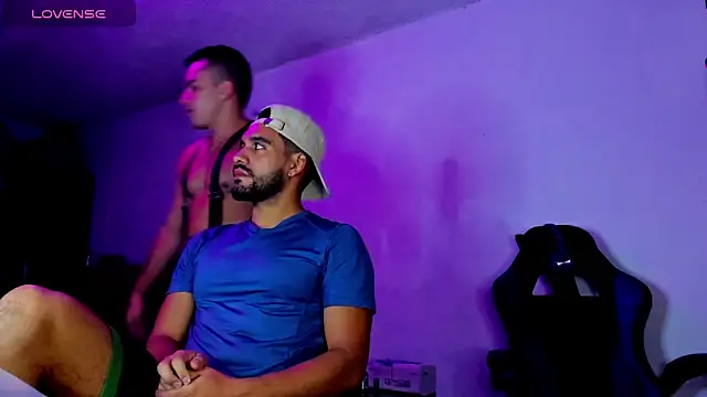 Snapshot of LucasJewely chatting on October 3, 10:29 pm LucasJewely online show from October 3, 10:29 pm