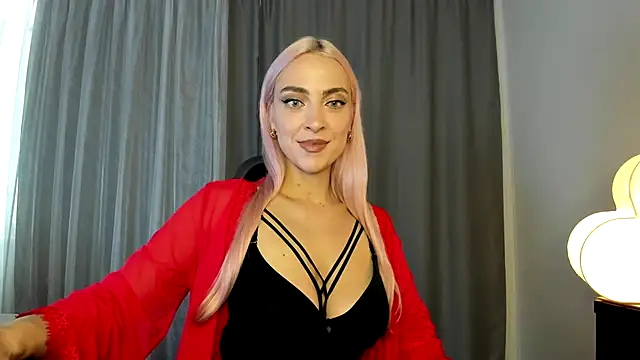 Snapshot of _Miss_Valentina_ chatting on October 22, 8:58 am  Miss Valentina  online show from October 22, 8:58 am