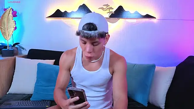 Almiboys online show from April 22, 11:06 pm