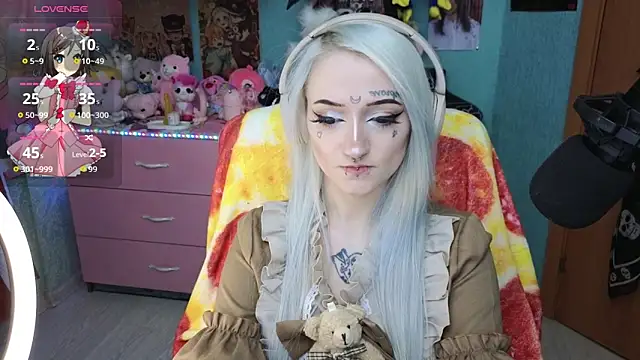 Snapshot of Manuela_unicorn chatting on April 27, 9:13 pm Manuela unicorn online show from April 27, 9:13 pm