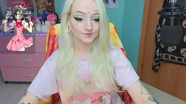 Snapshot of Manuela_unicorn chatting on July 9, 8:35 pm Manuela unicorn online show from July 9, 8:35 pm