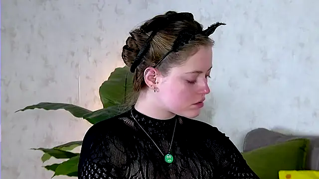 AshleyD  online show from November 22, 7:02 pm