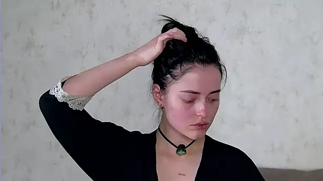 AshleyD  online show from April 20, 2:47 am