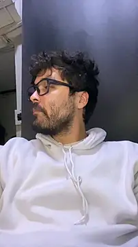 Freakydrag online show from November 13, 8:24 am