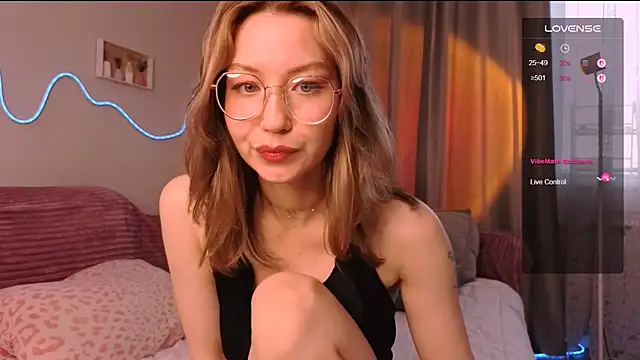 Snapshot of Lilo_Sims chatting on September 15, 2:55 am Lilo Sims online show from September 15, 2:55 am