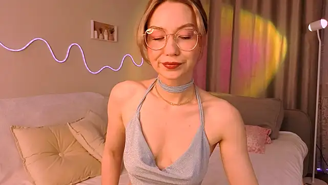 Snapshot of Lilo_Sims chatting on September 29, 1:00 am Lilo Sims online show from September 29, 1:00 am