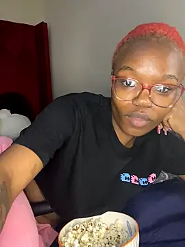 Snapshot of YummyMelanin117 chatting on September 25, 6:22 pm YummyMelanin117 online show from September 25, 6:22 pm