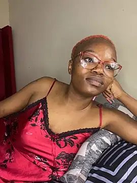 Snapshot of YummyMelanin117 chatting on September 28, 9:20 pm YummyMelanin117 online show from September 28, 9:20 pm