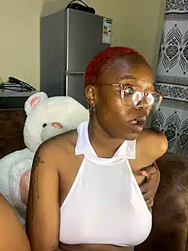 Snapshot of YummyMelanin117 chatting on October 4, 8:51 pm YummyMelanin117 online show from October 4, 8:51 pm