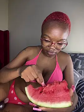 Snapshot of YummyMelanin117 chatting on October 5, 11:46 pm YummyMelanin117 online show from October 5, 11:46 pm