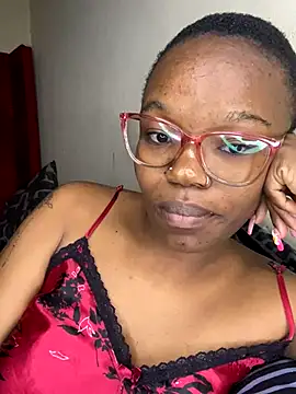 Snapshot of YummyMelanin117 chatting on December 3, 9:57 pm YummyMelanin117 online show from December 3, 9:57 pm