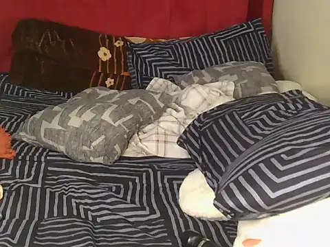 Snapshot of YummyMelanin117 chatting on January 6, 7:17 pm YummyMelanin117 online show from January 6, 7:17 pm