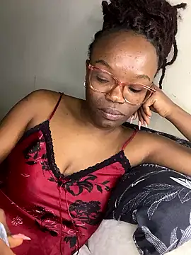 Snapshot of YummyMelanin117 chatting on January 16, 12:25 am YummyMelanin117 online show from January 16, 12:25 am