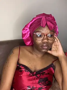 Snapshot of YummyMelanin117 chatting on March 2, 9:10 pm YummyMelanin117 online show from March 2, 9:10 pm