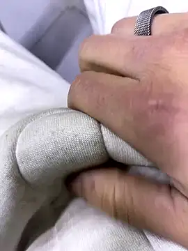 Snapshot of giyasbvnghkgkfk chatting on January 15, 2:32 pm giyasbvnghkgkfk online show from January 15, 2:32 pm