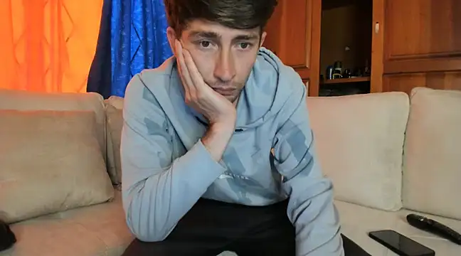 laurent 01 online show from March 21, 4:40 pm