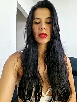 Snapshot of suzy20252 chatting on September 19, 11:22 am suzy20252 online show from September 19, 11:22 am