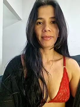 Snapshot of suzy20252 chatting on September 24, 11:35 am suzy20252 online show from September 24, 11:35 am