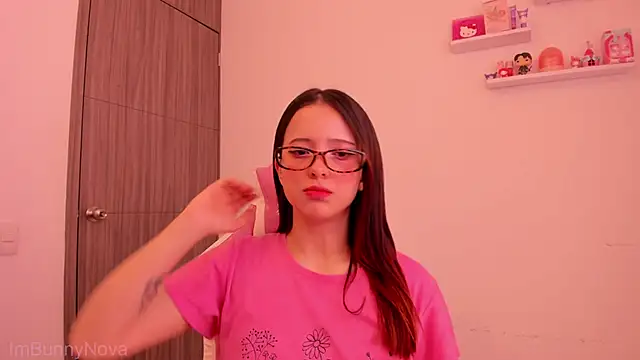 Snapshot of ImBunnyNova chatting on June 3, 2:55 pm ImBunnyNova online show from June 3, 2:55 pm