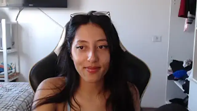 babygirlfree online show from April 14, 7:31 pm