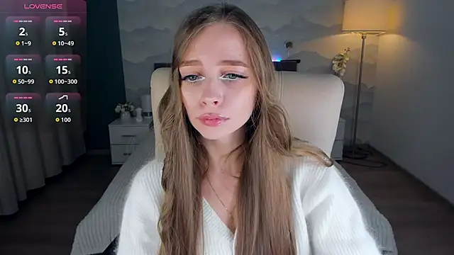 Amy Waynee online show from September 17, 6:53 pm