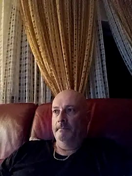 Snapshot of Alexis_Bull chatting on September 25, 11:19 pm Alexis Bull online show from September 25, 11:19 pm