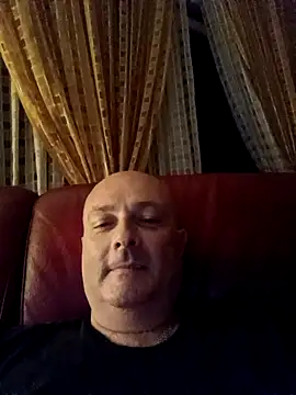 Snapshot of Alexis_Bull chatting on September 29, 10:14 pm Alexis Bull online show from September 29, 10:14 pm