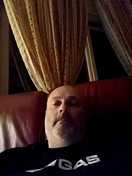 Alexis Bull online show from March 11, 11:44 pm