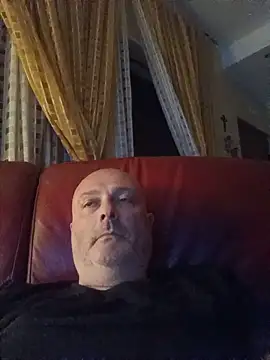 Alexis Bull online show from June 4, 10:38 pm