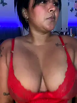 Snapshot of sashaoficial_ chatting on September 10, 4:34 am sashaoficial online show from September 10, 4:34 am