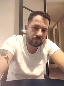 iunutmi online show from November 18, 6:34 pm