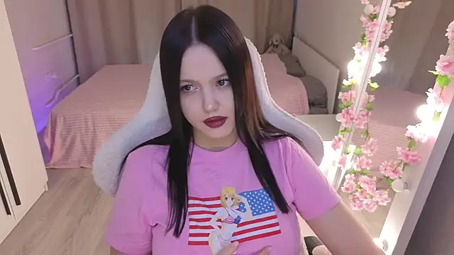 Betty  Davvis online show from January 8, 1:13 pm