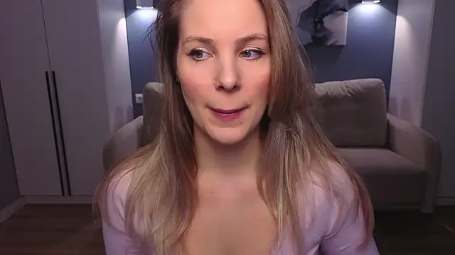 MelanieBennett online show from March 11, 6:08 am