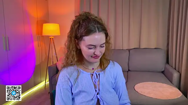TesssaHart online show from July 6, 12:57 pm