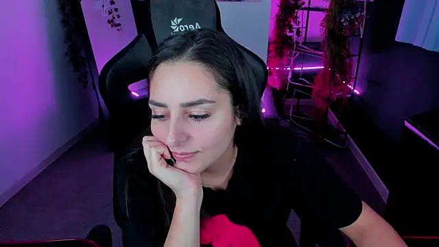 ValeriiMills online show from October 28, 2:20 pm