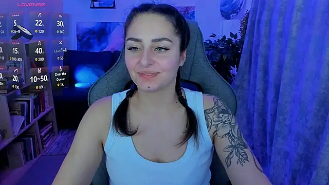 ValeriiMills online show from March 10, 10:04 pm