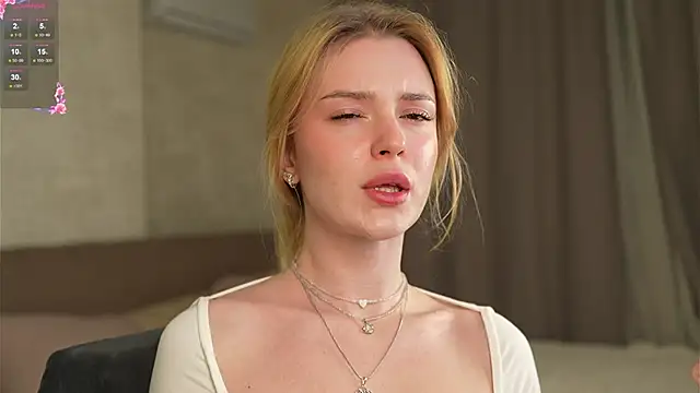 Cyberheart  online show from November 17, 4:35 pm