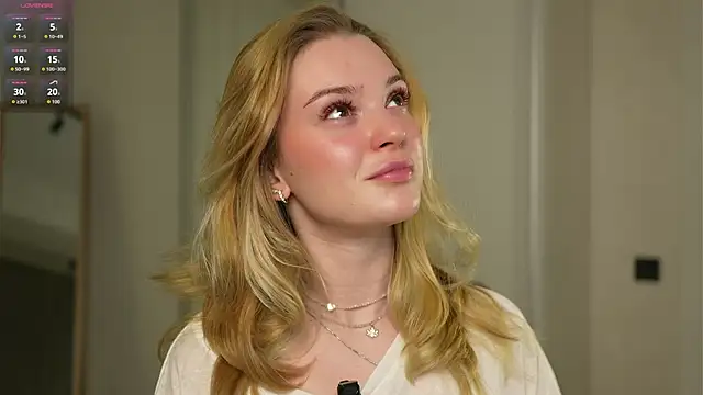 Cyberheart  online show from November 28, 4:53 pm