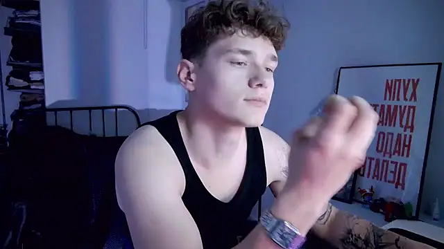 DanyDavis online show from September 22, 8:22 pm