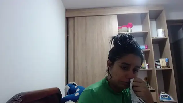 Snapshot of MeliSweet chatting on April 8, 11:16 pm MeliSweet online show from April 8, 11:16 pm