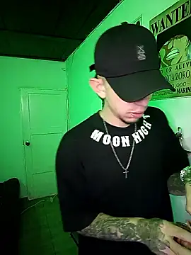 Chris  Jones online show from January 6, 9:18 pm