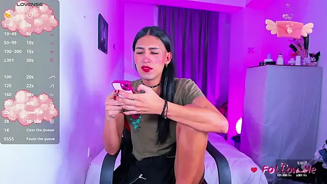 Snapshot of SkylerBennet chatting on September 12, 3:50 am SkylerBennet online show from September 12, 3:50 am