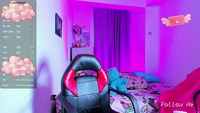 SkylerBennet online show from March 22, 3:32 am